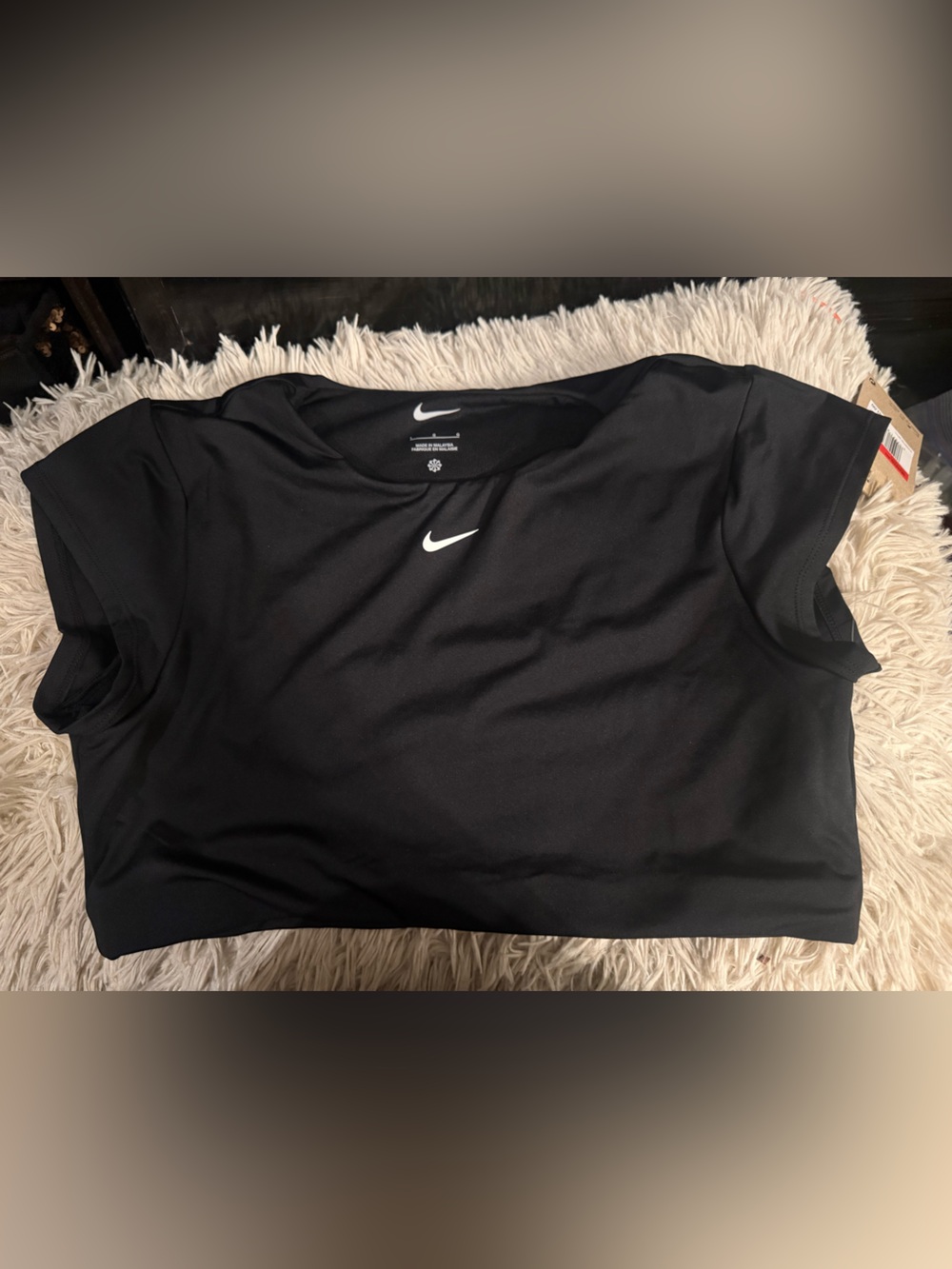 Nike Black Short Sleeve Athletic Top (Size L) – New with Tags
